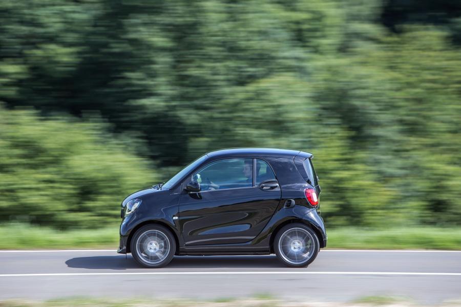  Smart ForTwo Xclusive Coupe by Brabus 2016 года  (фото 12 из 29)